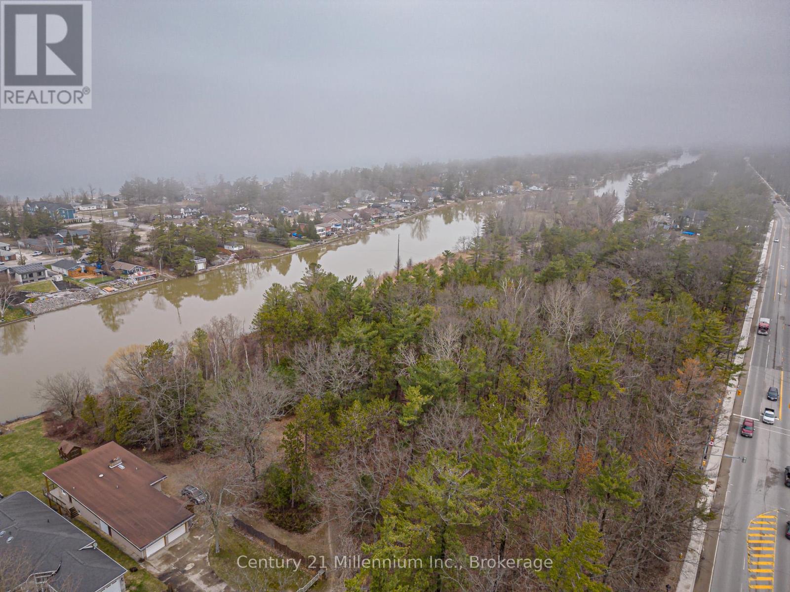 8 Poplar Street, Wasaga Beach, Ontario  L9Z 2X5 - Photo 47 - S13025998