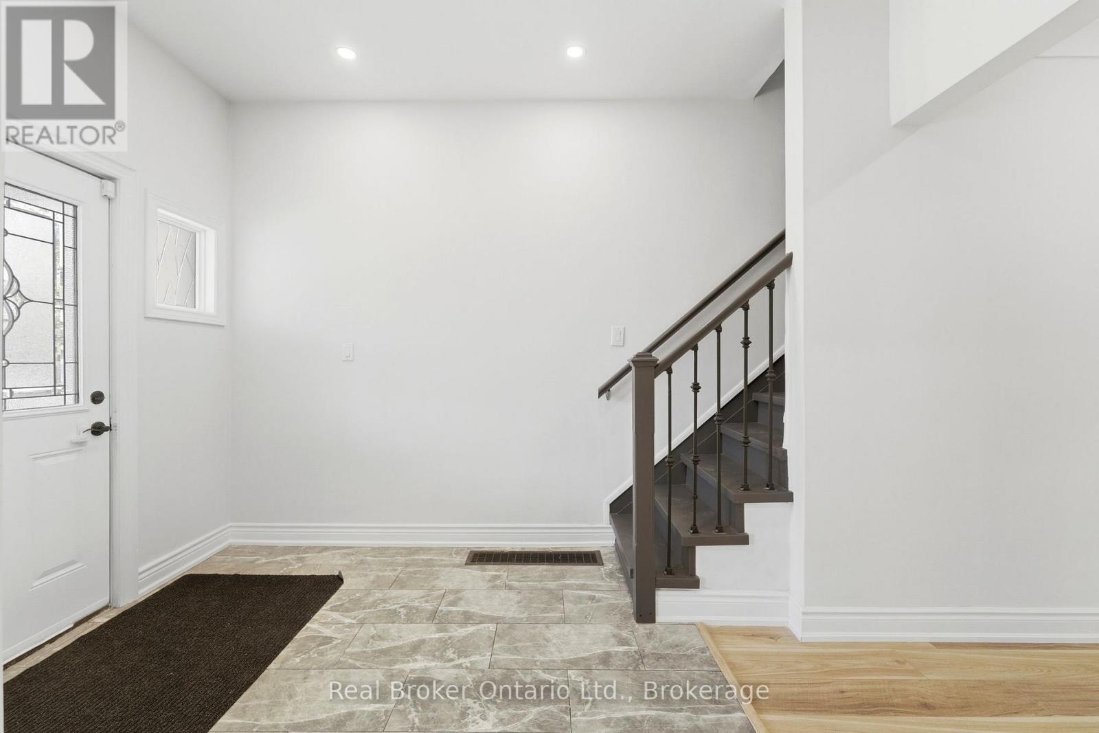 Upper - 167 Rosslyn Avenue N, Hamilton, Ontario  L8L 7P8 - Photo 15 - X13029904