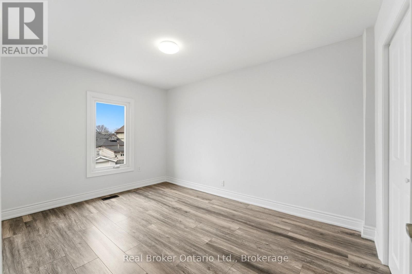 Upper - 167 Rosslyn Avenue N, Hamilton, Ontario  L8L 7P8 - Photo 17 - X13029904