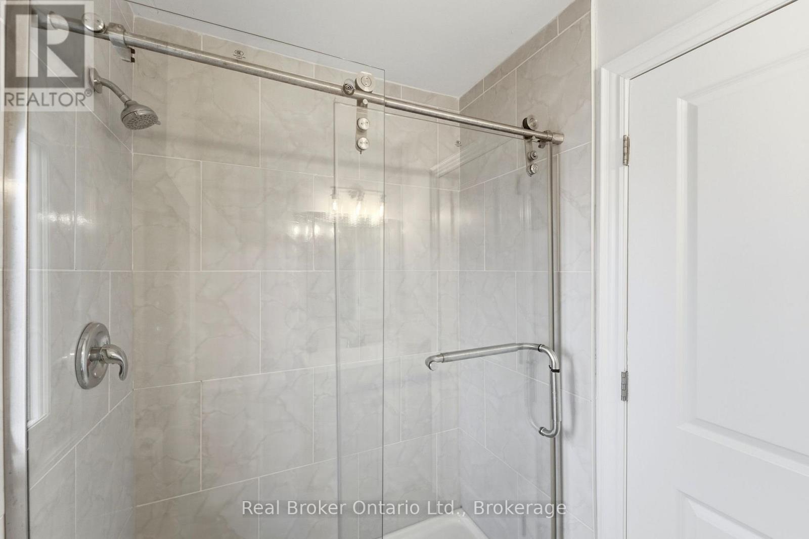 Upper - 167 Rosslyn Avenue N, Hamilton, Ontario  L8L 7P8 - Photo 30 - X13029904