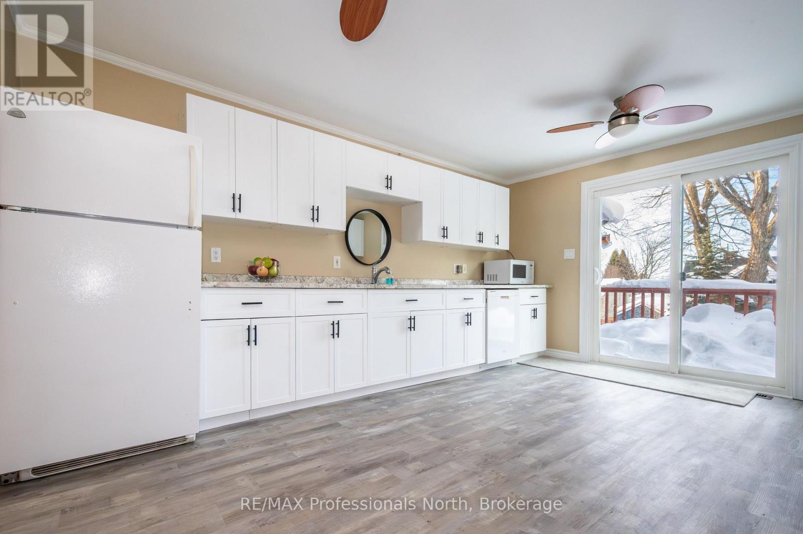 10 Florence Street W, Huntsville, Ontario  P1H 1T2 - Photo 6 - X12836470