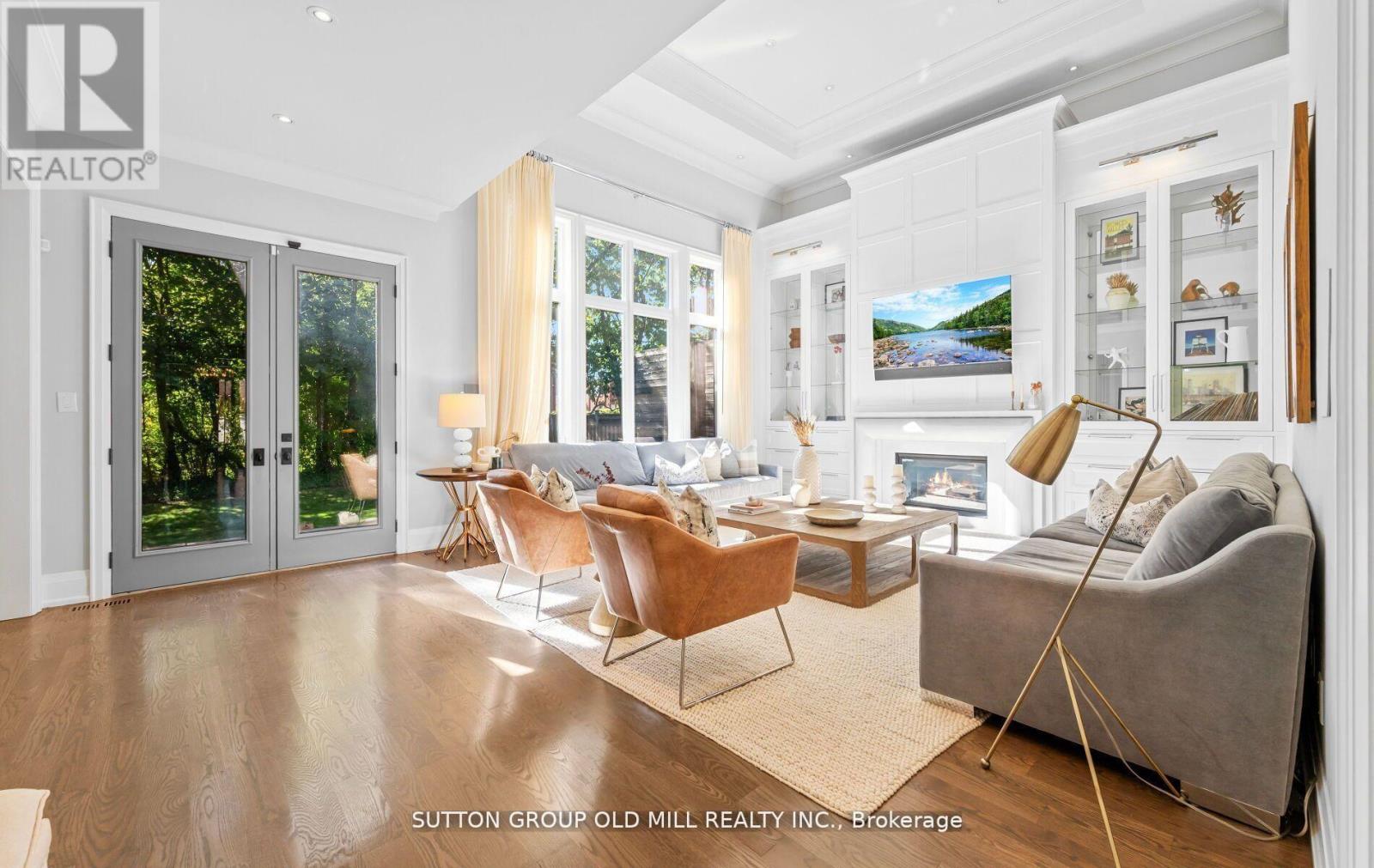 8 Cumberland Drive, Mississauga, Ontario  L5G 3M6 - Photo 9 - W13029484