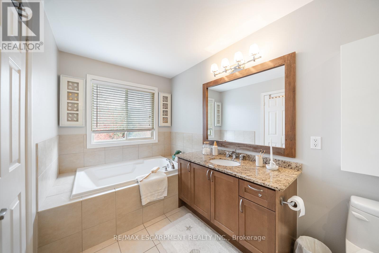 4196 Rawlins Common, Burlington, Ontario  L7M 0B5 - Photo 26 - W13029502