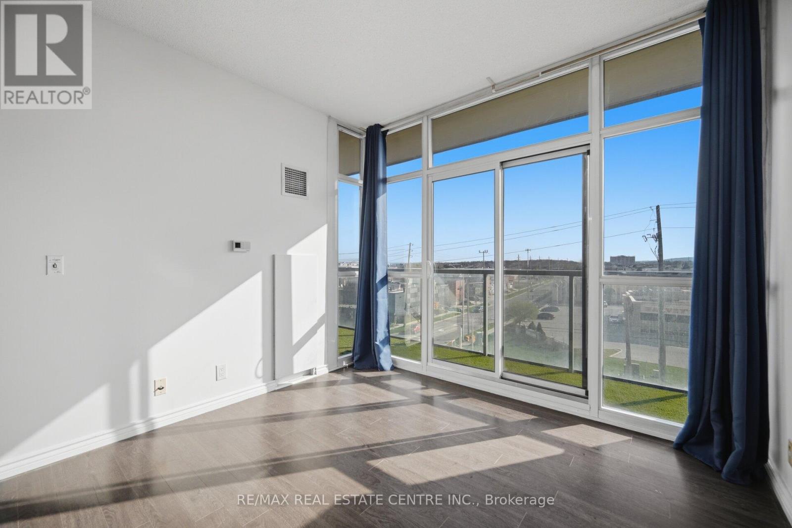 405 - 1940 Ironstone Drive, Burlington, Ontario  L7L 0E4 - Photo 16 - W13029516