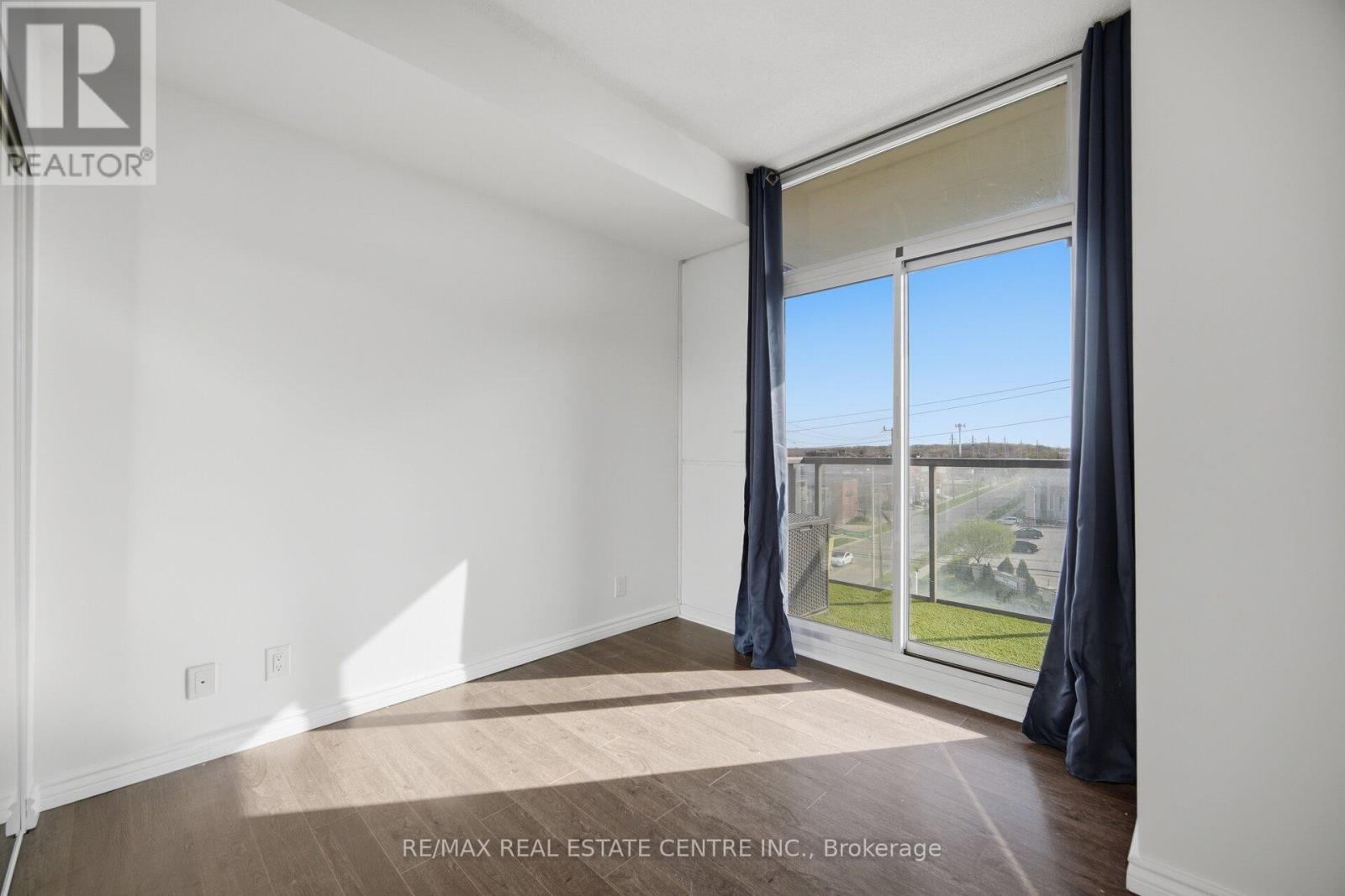 405 - 1940 Ironstone Drive, Burlington, Ontario  L7L 0E4 - Photo 19 - W13029516