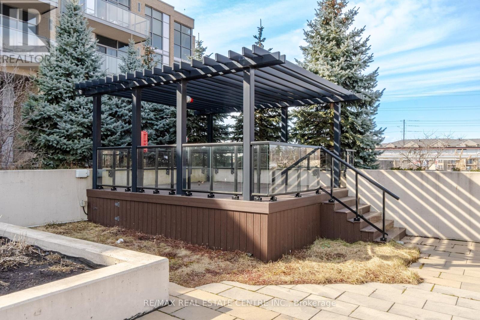 405 - 1940 Ironstone Drive, Burlington, Ontario  L7L 0E4 - Photo 47 - W13029516