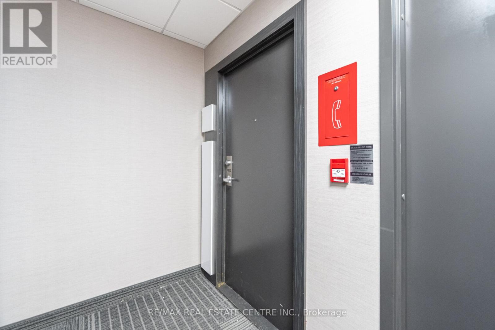 405 - 1940 Ironstone Drive, Burlington, Ontario  L7L 0E4 - Photo 5 - W13029516