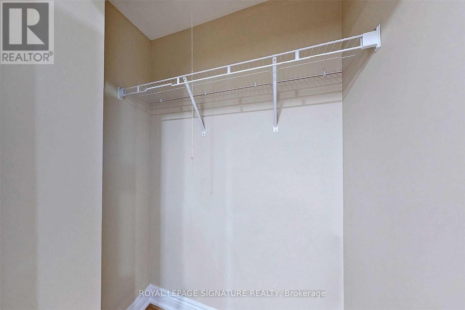 6094 Prairie Circle, Mississauga, Ontario  L5N 5Z5 - Photo 22 - W13029530