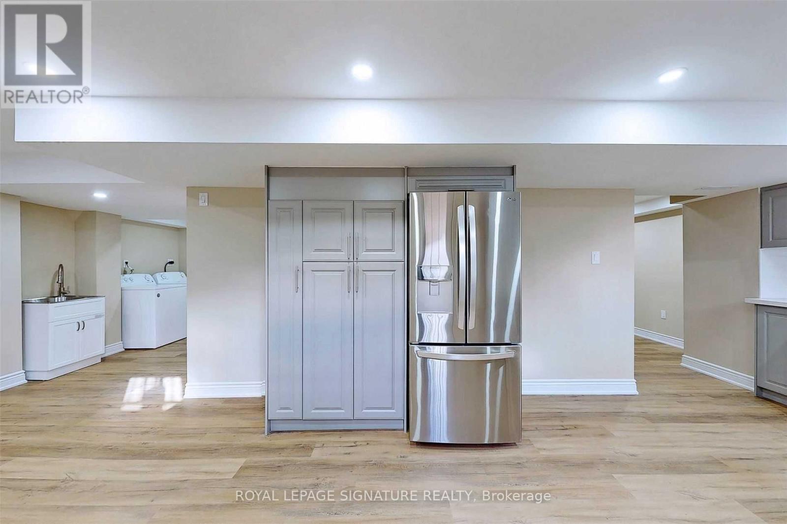 6094 Prairie Circle, Mississauga, Ontario  L5N 5Z5 - Photo 8 - W13029530