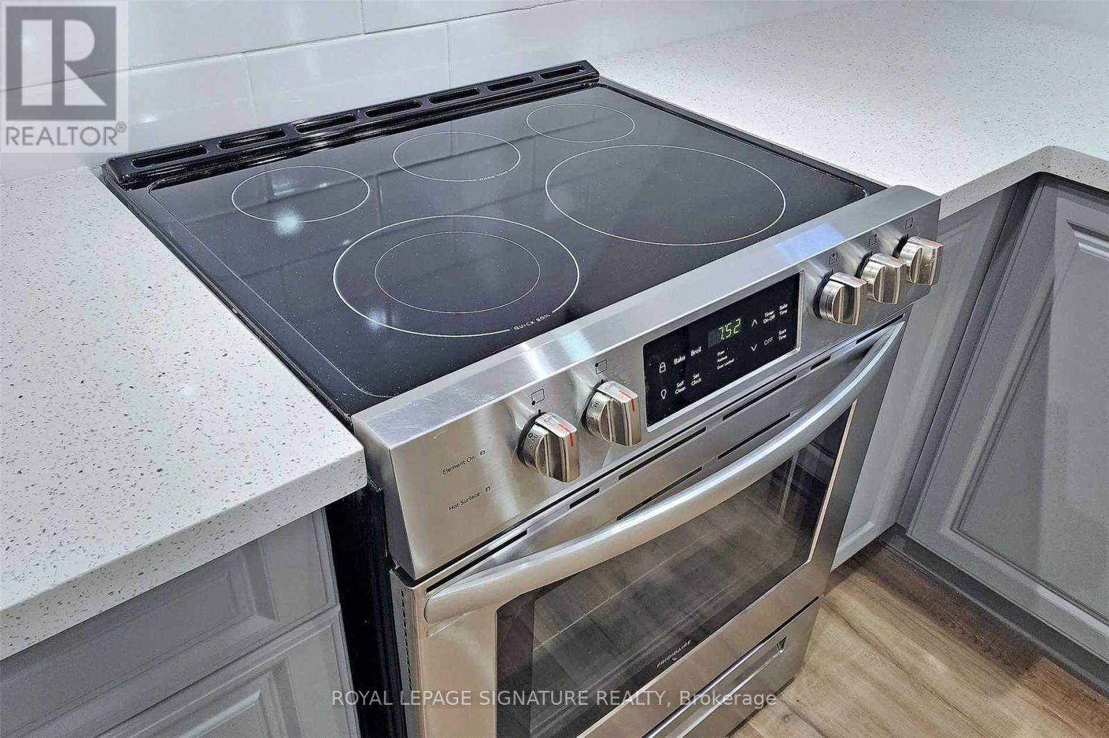 6094 Prairie Circle, Mississauga, Ontario  L5N 5Z5 - Photo 9 - W13029530