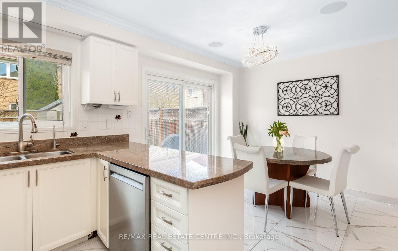 66 Herkes Drive, Brampton, Ontario  L6Y 4Z3 - Photo 18 - W13029534