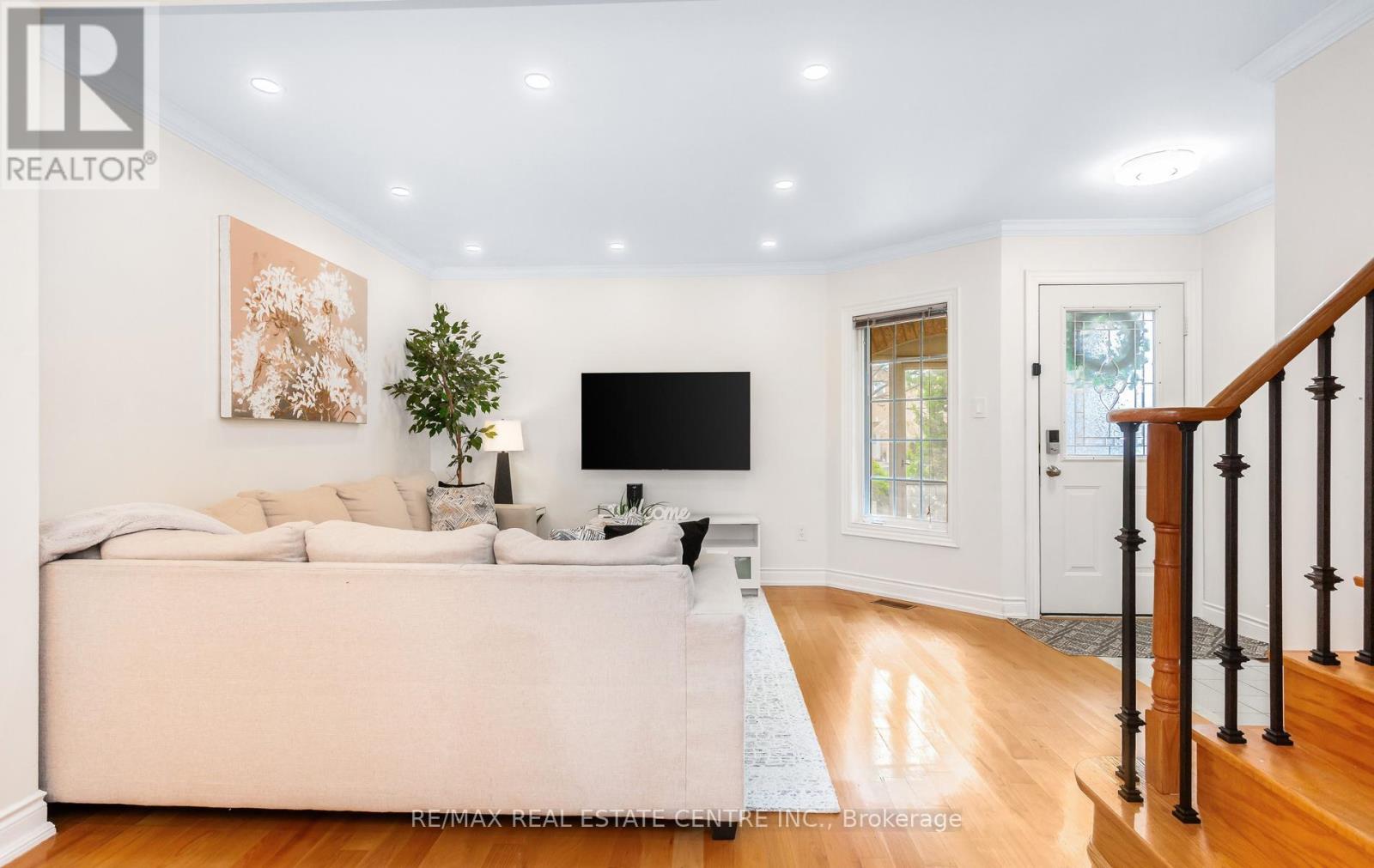 66 Herkes Drive, Brampton, Ontario  L6Y 4Z3 - Photo 6 - W13029534