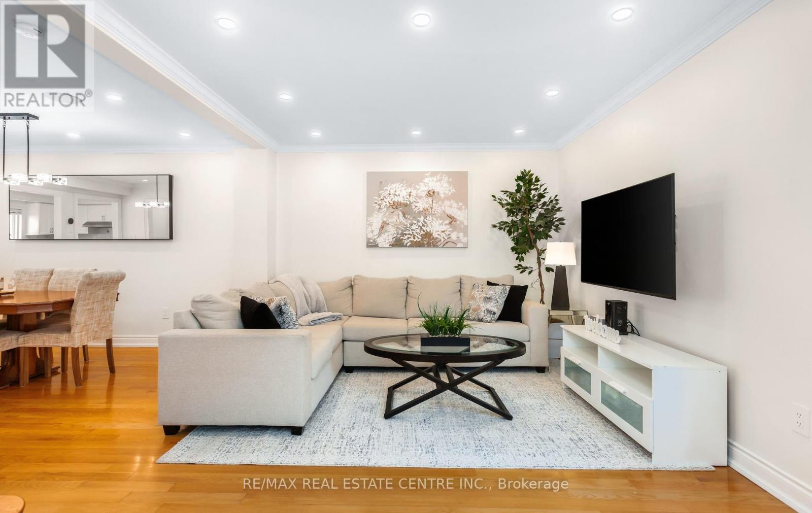 66 Herkes Drive, Brampton, Ontario  L6Y 4Z3 - Photo 9 - W13029534