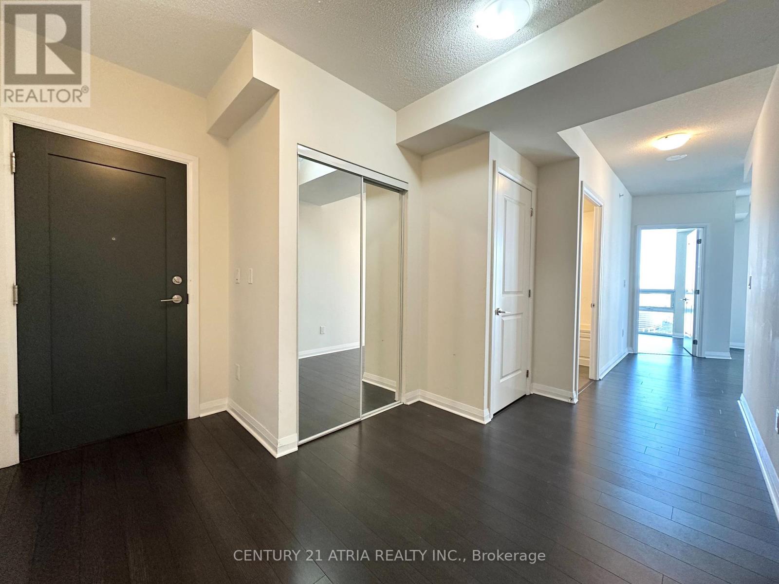 2017 - 5033 Four Springs Avenue, Mississauga, Ontario  L5R 0G6 - Photo 2 - W13029590