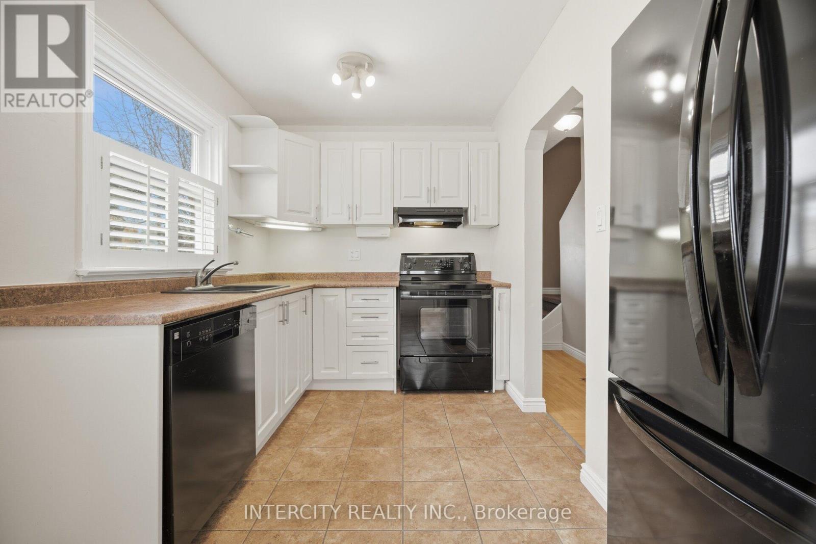 49 Mccaul Street, Brampton, Ontario  L6V 1J1 - Photo 16 - W13029606