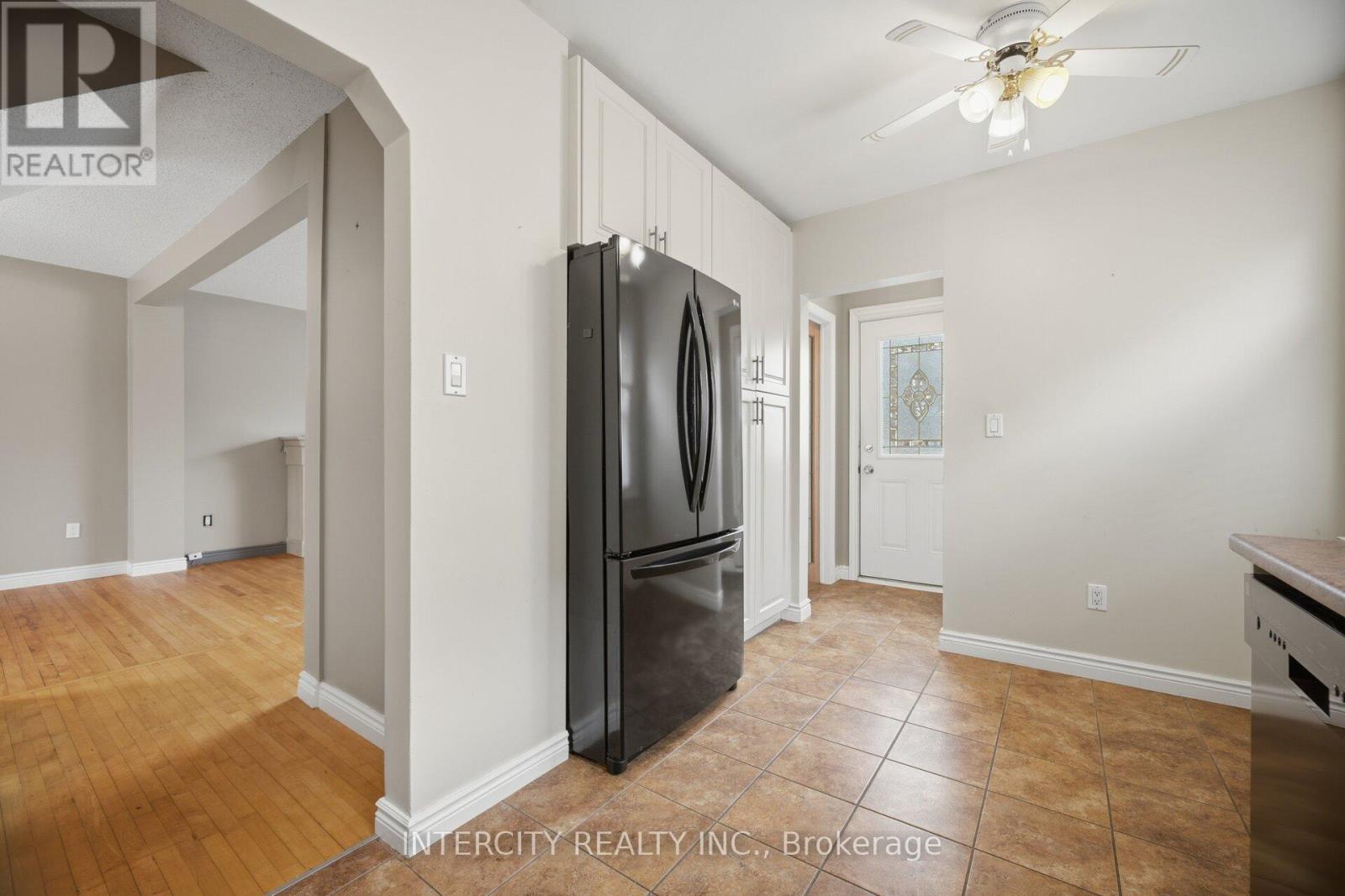 49 Mccaul Street, Brampton, Ontario  L6V 1J1 - Photo 18 - W13029606
