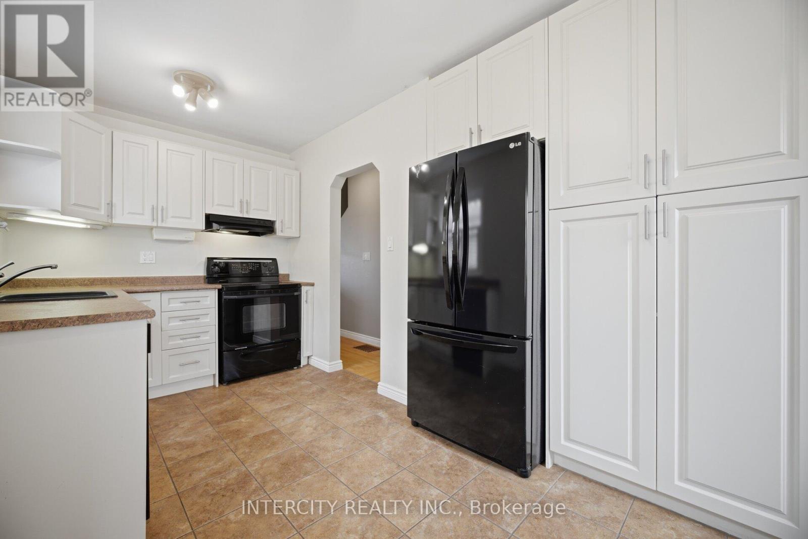 49 Mccaul Street, Brampton, Ontario  L6V 1J1 - Photo 21 - W13029606