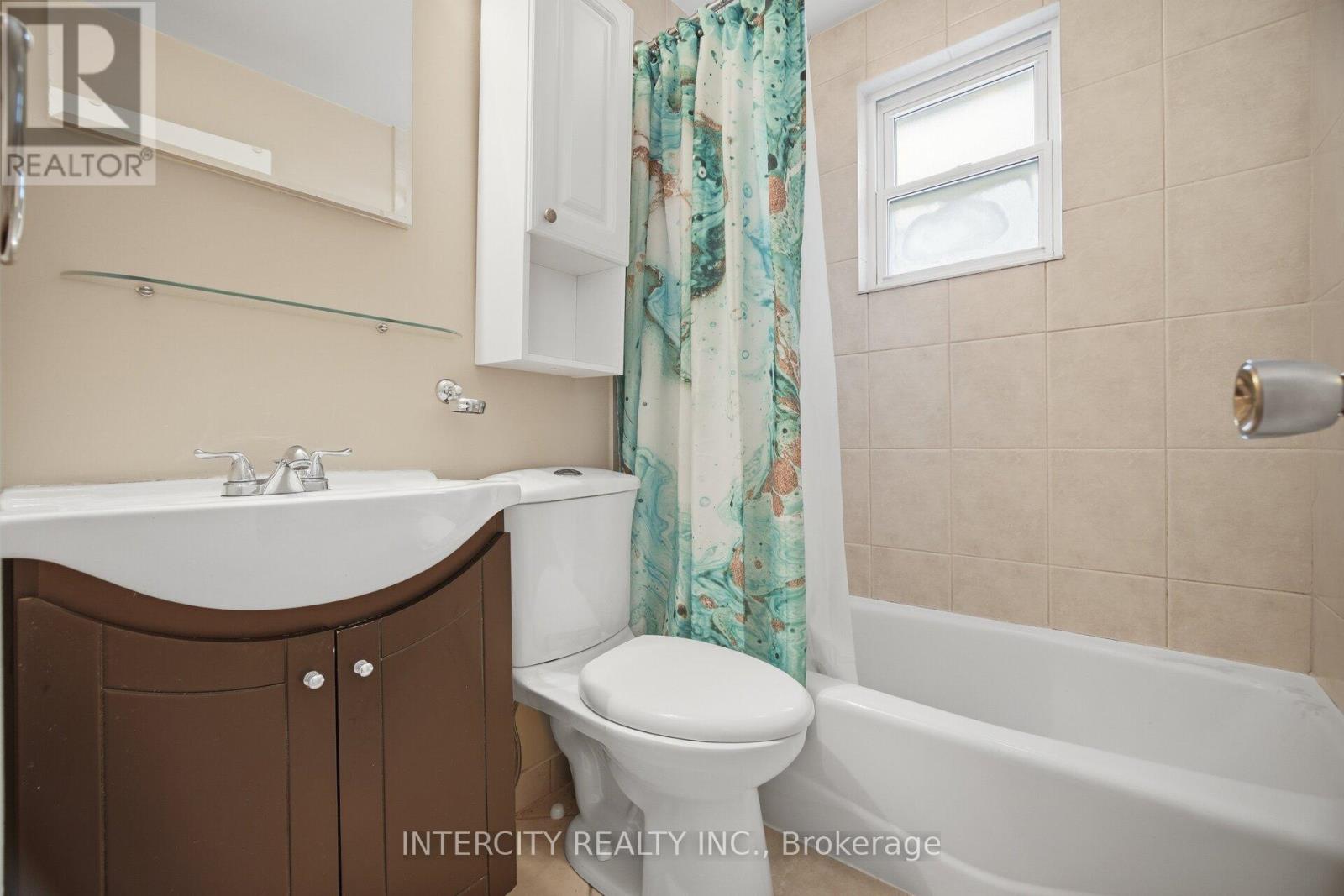 49 Mccaul Street, Brampton, Ontario  L6V 1J1 - Photo 22 - W13029606