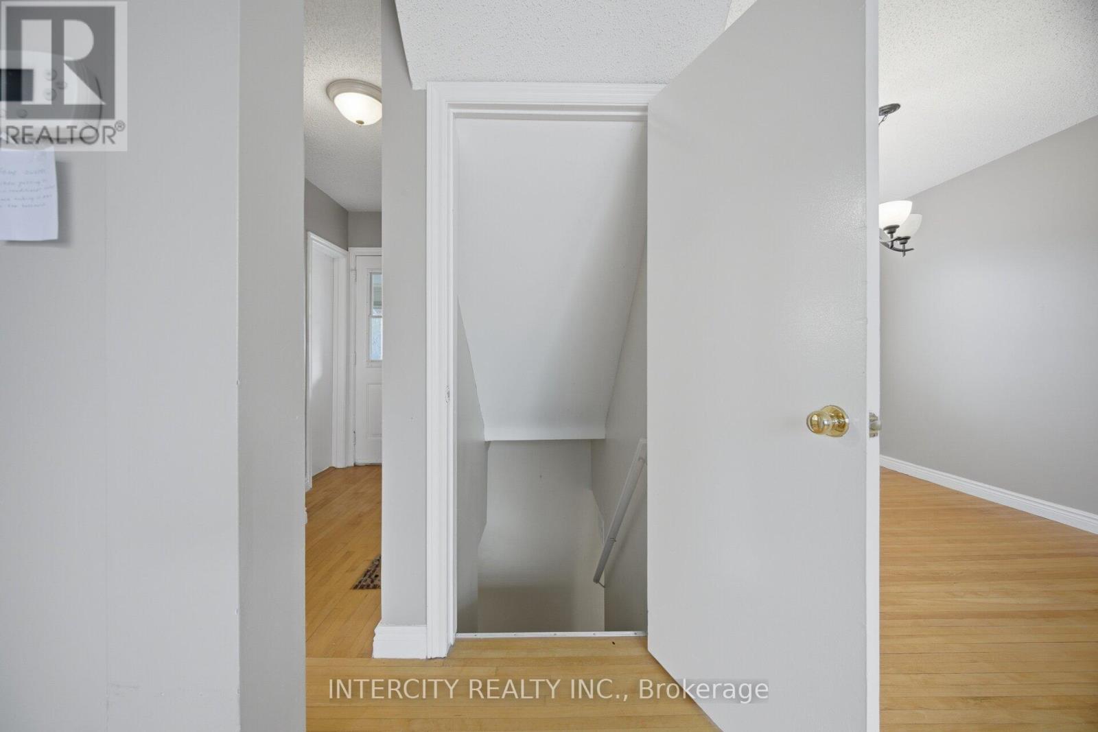 49 Mccaul Street, Brampton, Ontario  L6V 1J1 - Photo 28 - W13029606