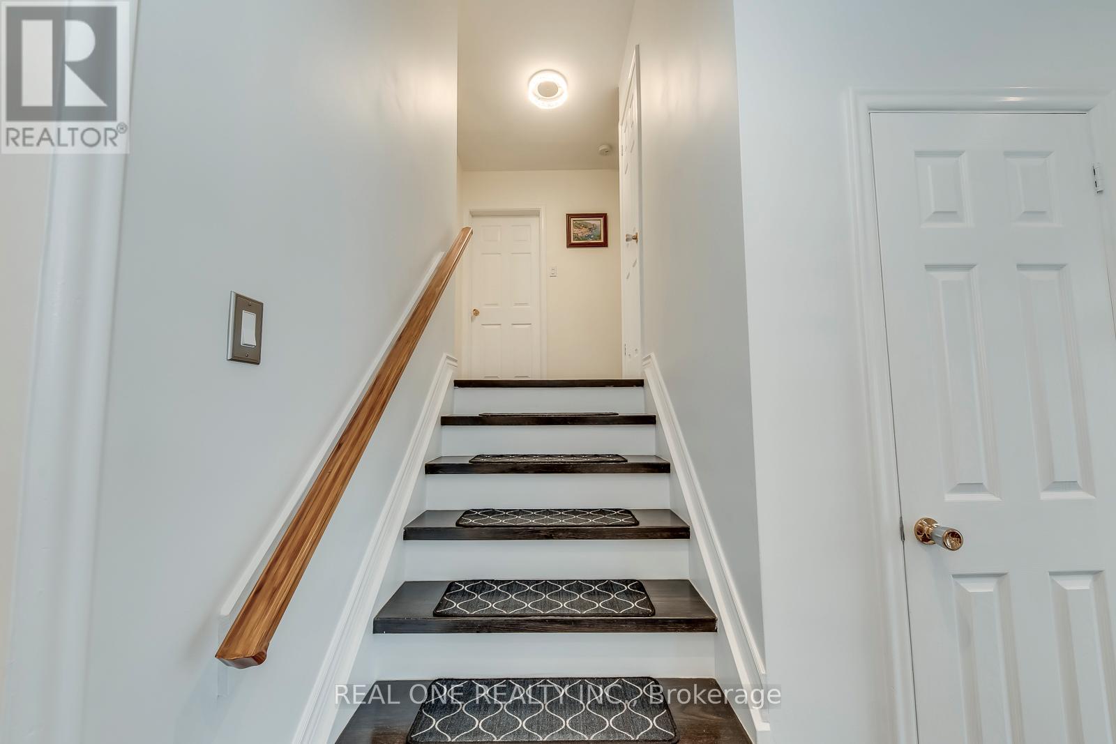 3537 Enniskillen Circle, Mississauga, Ontario  L5C 2M9 - Photo 20 - W13029612