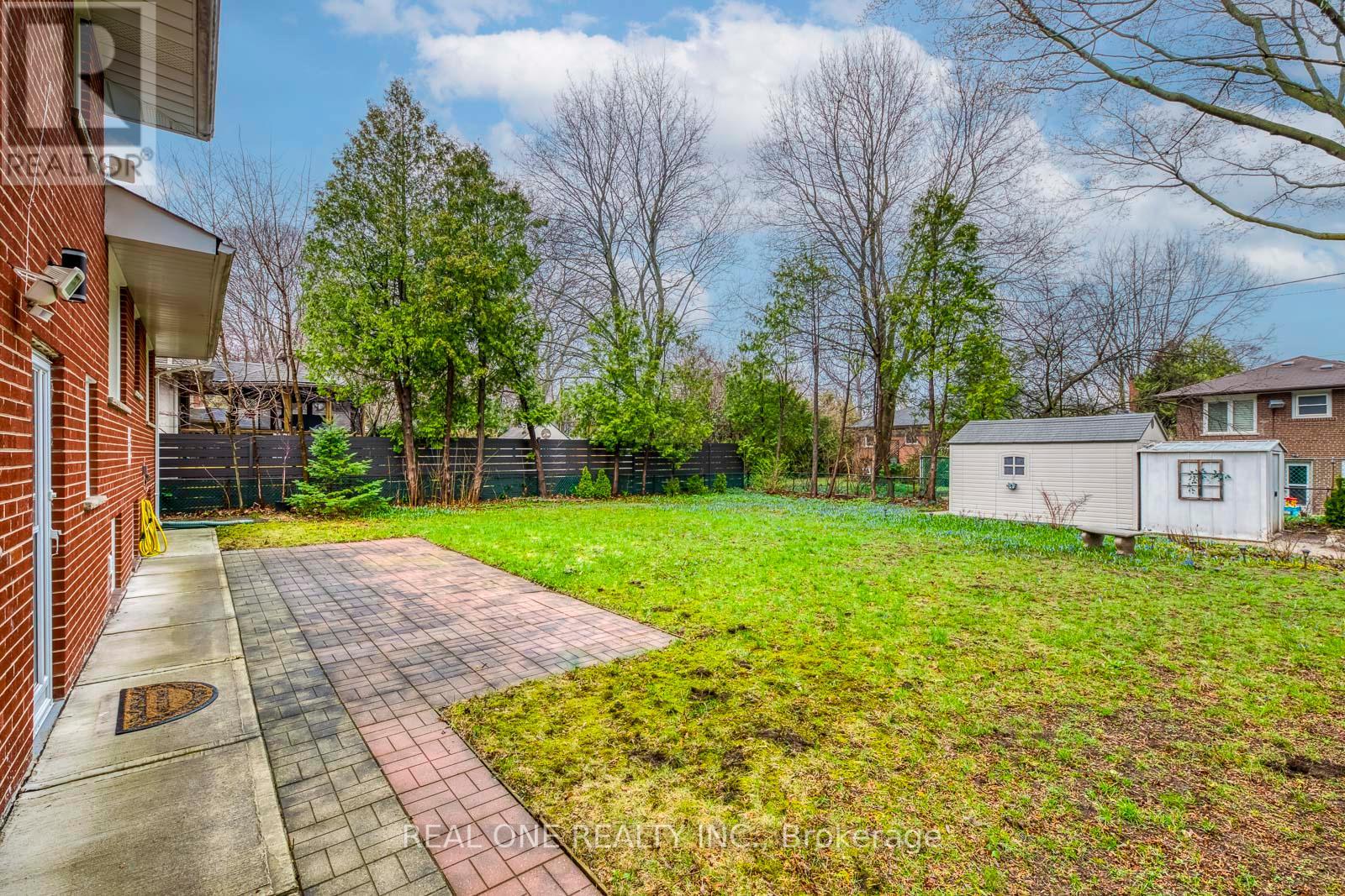 3537 Enniskillen Circle, Mississauga, Ontario  L5C 2M9 - Photo 34 - W13029612