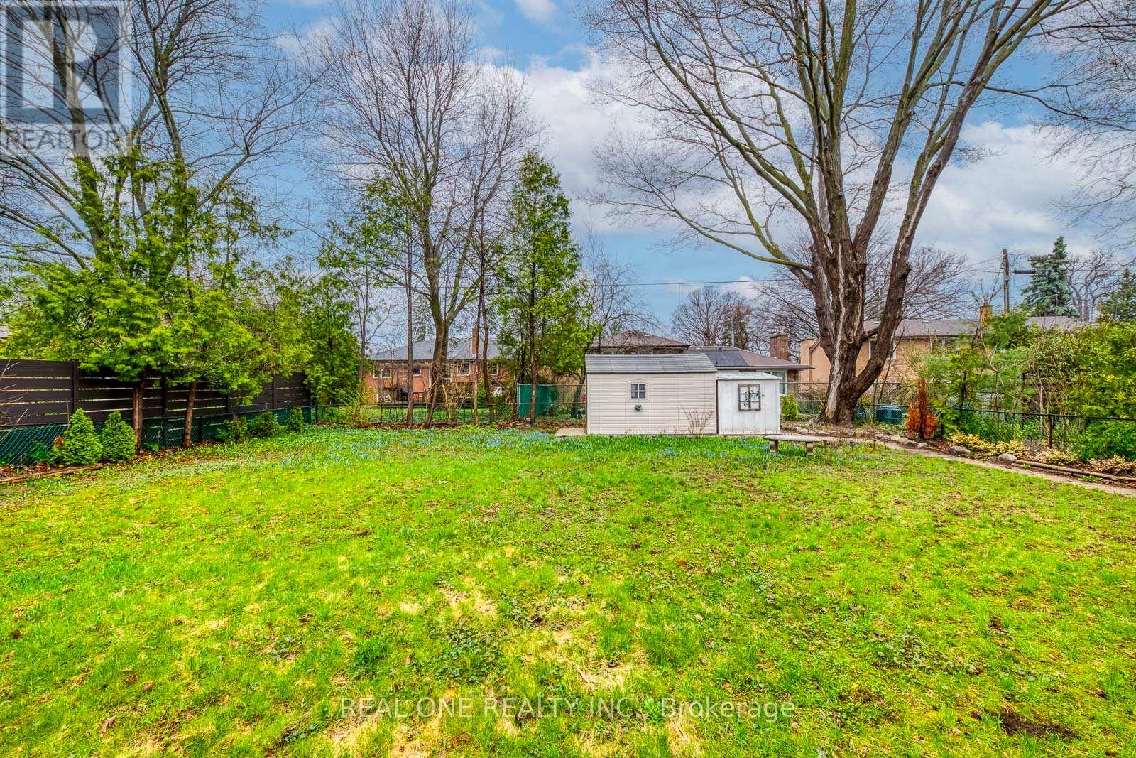 3537 Enniskillen Circle, Mississauga, Ontario  L5C 2M9 - Photo 35 - W13029612