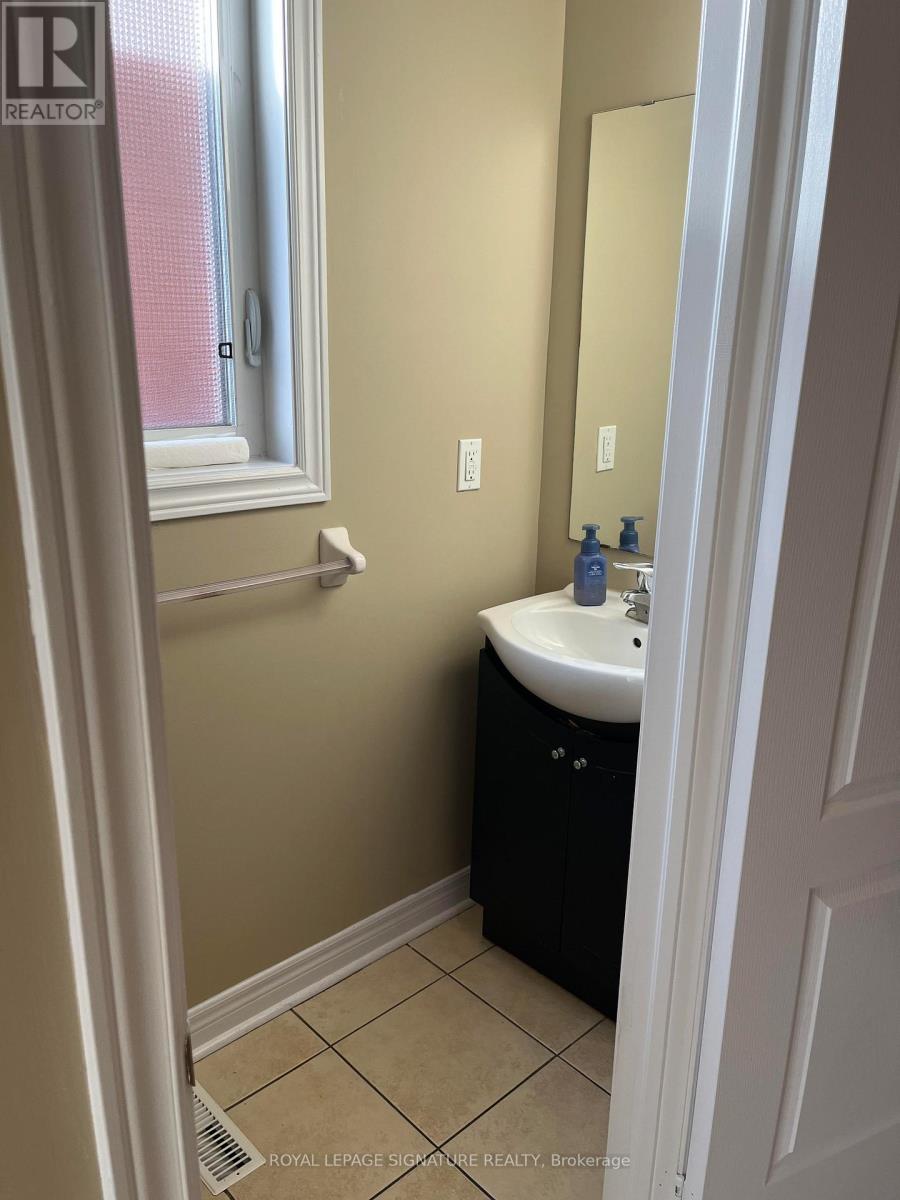 4769 Bluefeather Lane, Mississauga, Ontario  L5R 0C8 - Photo 12 - W13029652