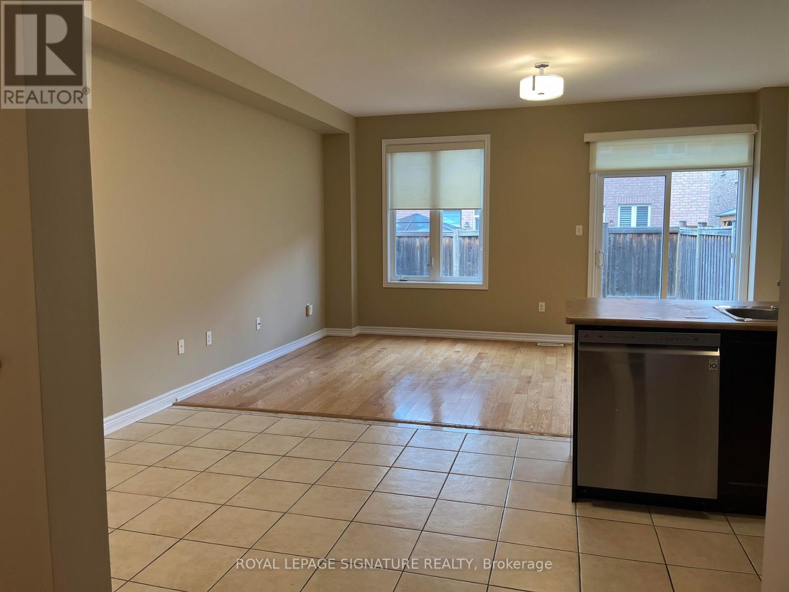 4769 Bluefeather Lane, Mississauga, Ontario  L5R 0C8 - Photo 9 - W13029652