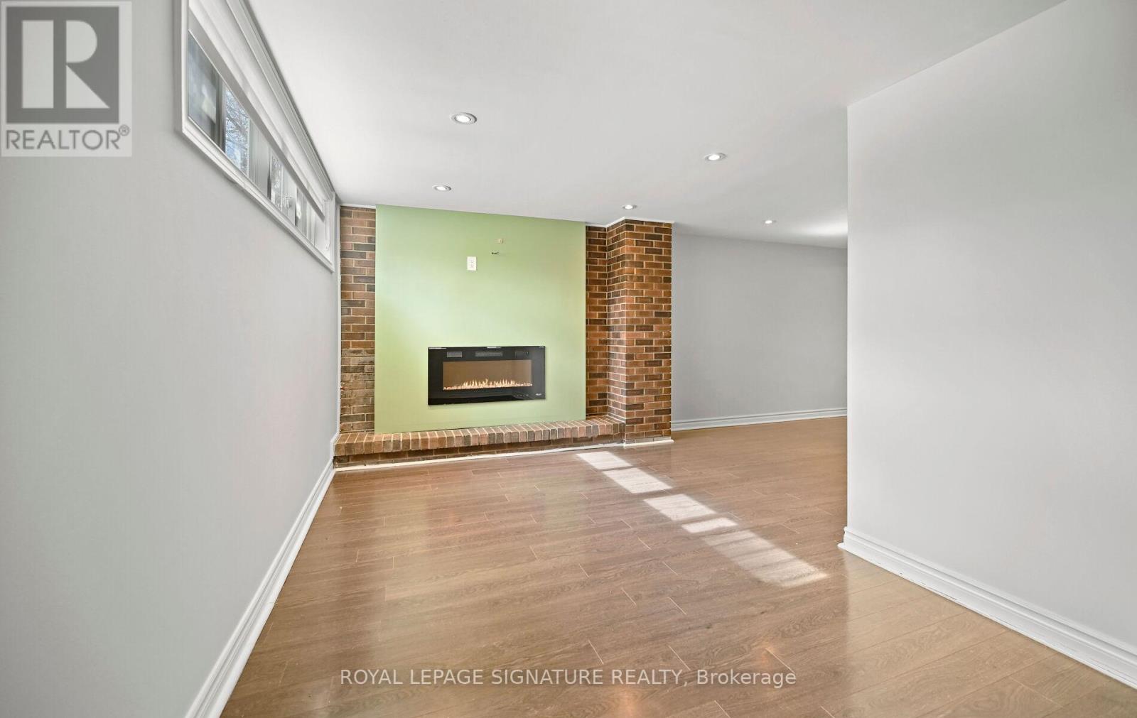 1207 Pinegrove Road, Oakville, Ontario  L6L 2W8 - Photo 18 - W13029688