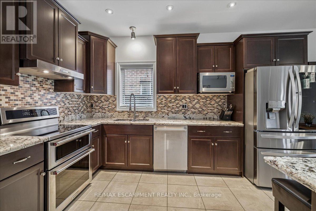 204 Vinton Road, Hamilton, Ontario  L9K 0G8 - Photo 18 - X13029488