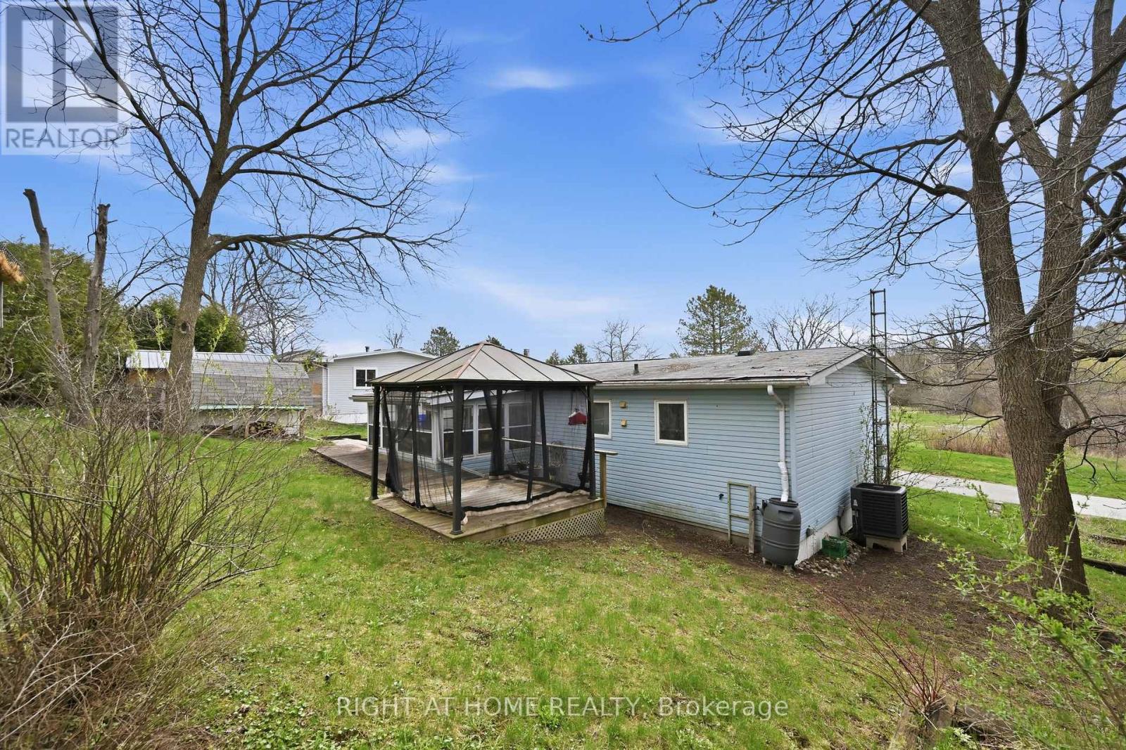 131 Hillside Cres - 1294 8th Concession Road W, Hamilton, Ontario  N0B 2J0 - Photo 22 - X13029604