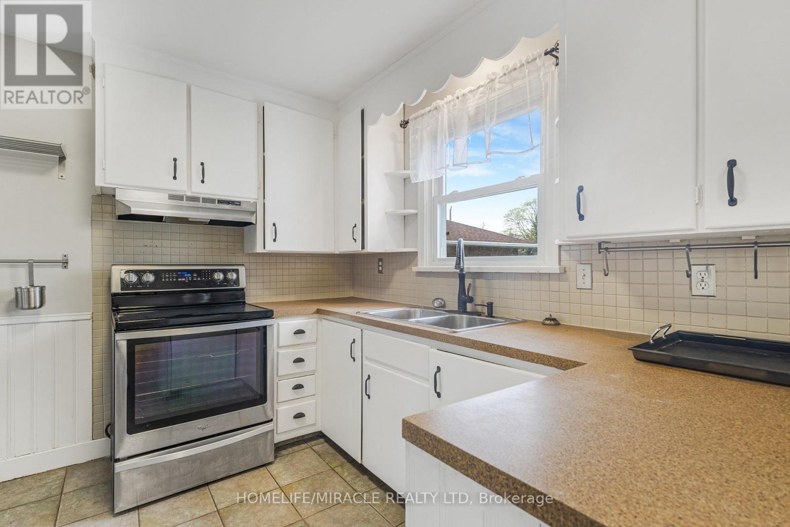 3318 Sinnicks Avenue, Niagara Falls, Ontario  L2J 2G3 - Photo 11 - X13029692