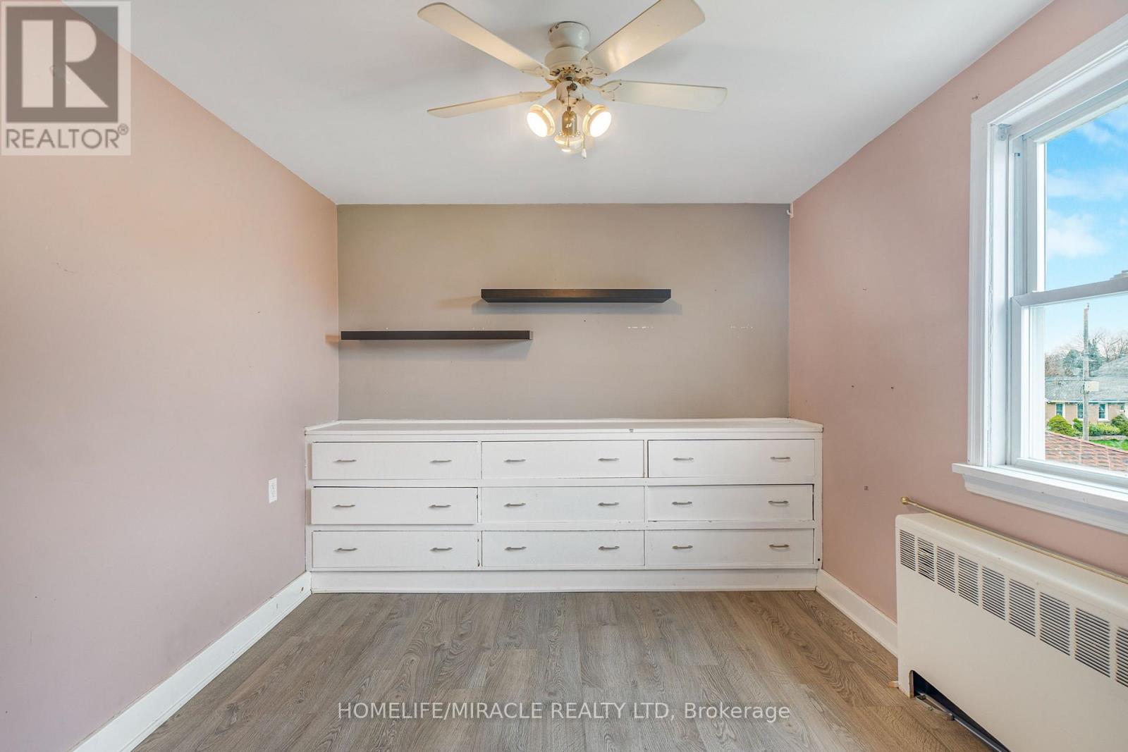 3318 Sinnicks Avenue, Niagara Falls, Ontario  L2J 2G3 - Photo 17 - X13029692