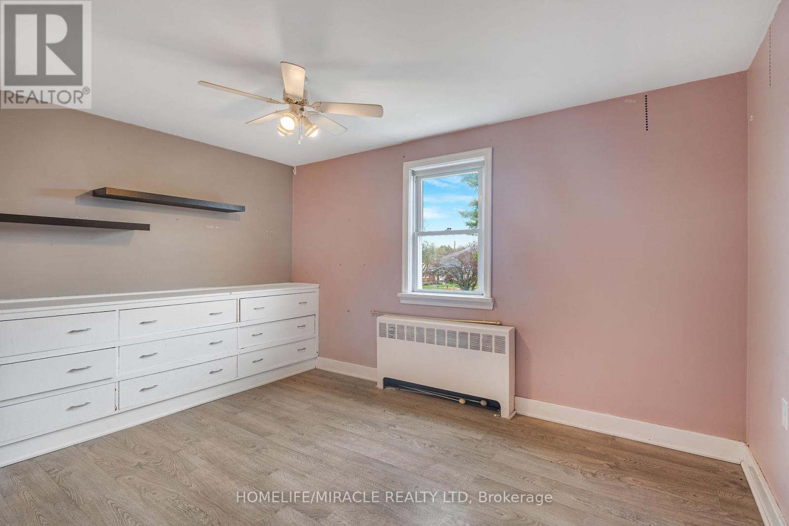 3318 Sinnicks Avenue, Niagara Falls, Ontario  L2J 2G3 - Photo 19 - X13029692