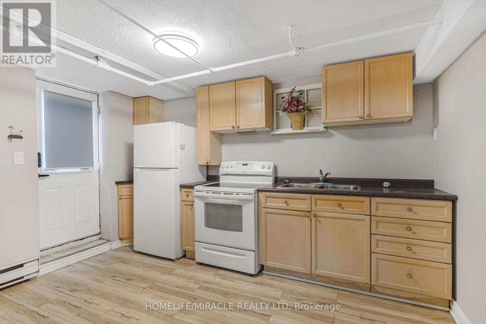 3318 Sinnicks Avenue, Niagara Falls, Ontario  L2J 2G3 - Photo 32 - X13029692