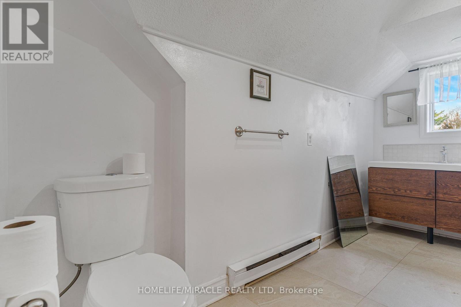 3318 Sinnicks Avenue, Niagara Falls, Ontario  L2J 2G3 - Photo 39 - X13029692