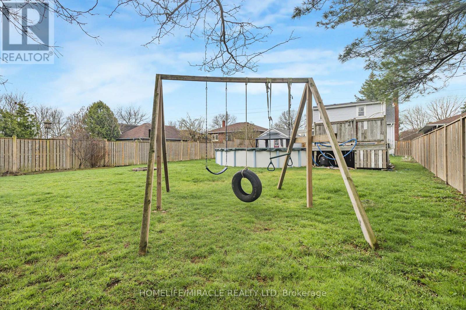 3318 Sinnicks Avenue, Niagara Falls, Ontario  L2J 2G3 - Photo 44 - X13029692