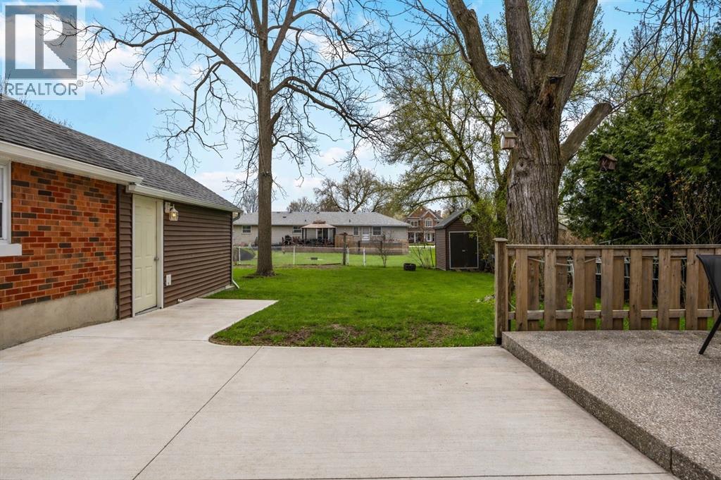 530 Plympton Street, Plympton-Wyoming, Ontario  N0N 1T0 - Photo 4 - 26008863