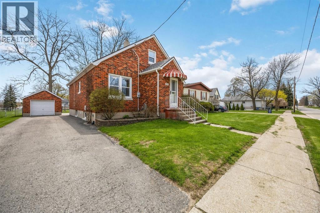 530 Plympton STREET, Plympton-Wyoming, Ontario