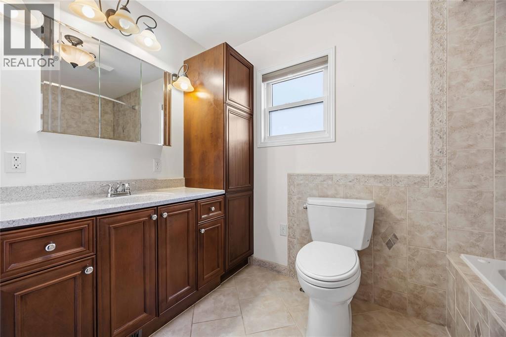 530 Plympton Street, Plympton-Wyoming, Ontario  N0N 1T0 - Photo 19 - 26008863