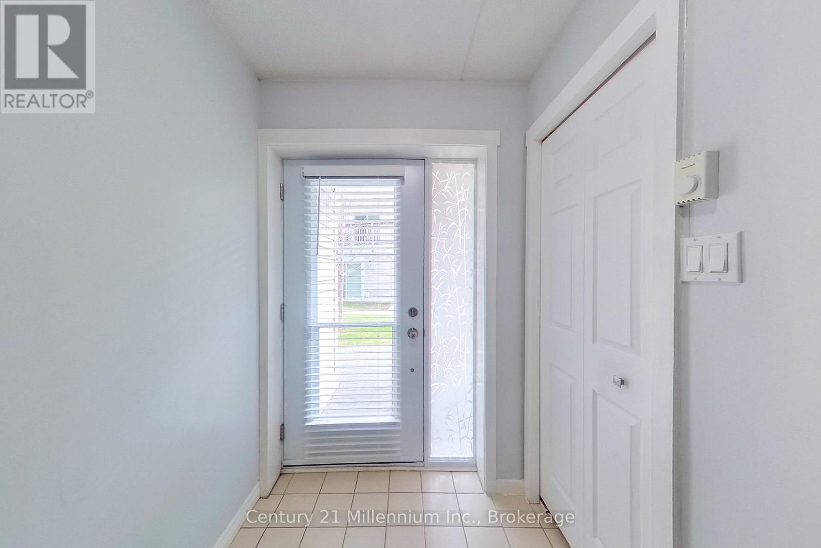 193 - 49 Trott Boulevard, Collingwood, Ontario  L9Y 5B8 - Photo 5 - S13029946