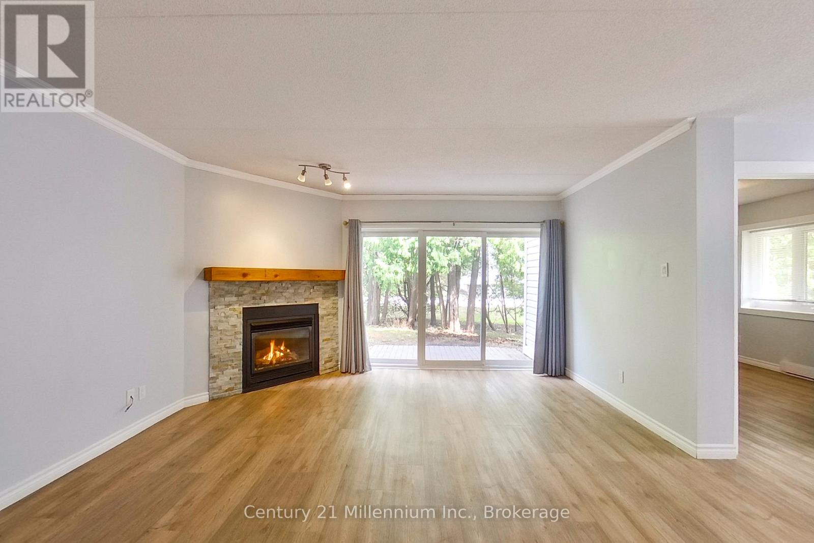 193 - 49 Trott Boulevard, Collingwood, Ontario  L9Y 5B8 - Photo 6 - S13029946