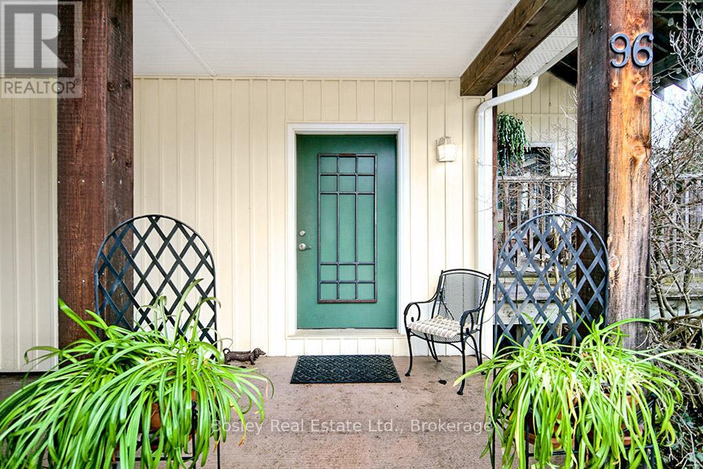 96 Moore Crescent, Blue Mountains, Ontario  N0H 2P0 - Photo 4 - X13030050