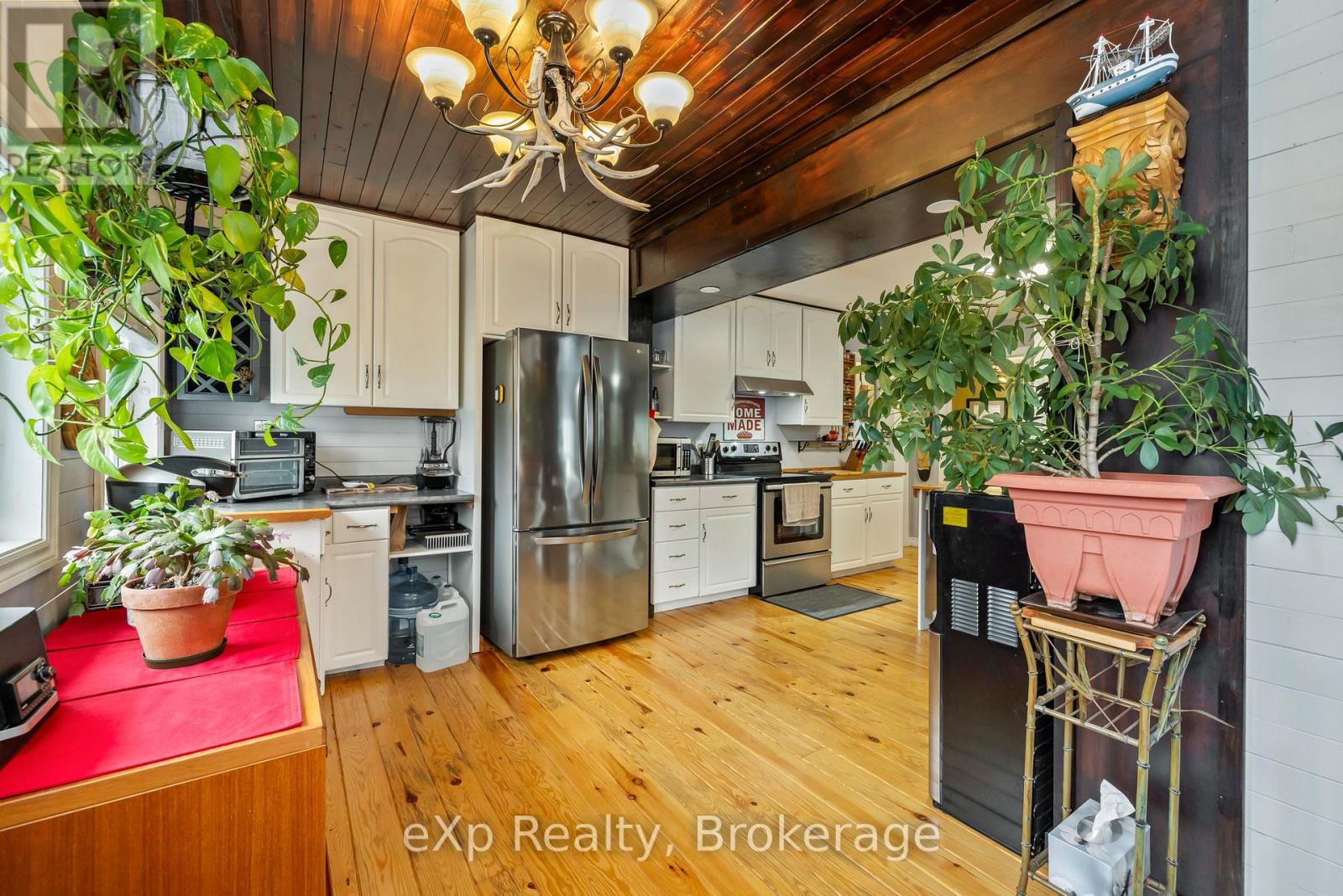 20 SUNNYSHORE PARK DRIVE, McKellar, Ontario