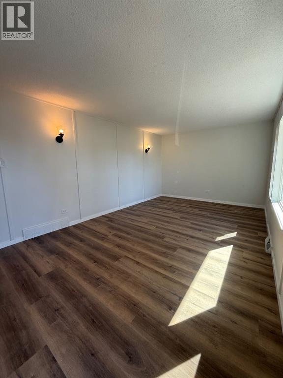 5032 55th Avenue, High Prairie, Alberta  T0G 1E0 - Photo 6 - A2303480