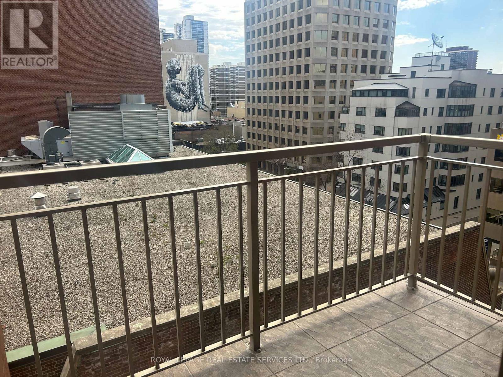 804 - 60 St Clair Avenue W, Toronto, Ontario  M4V 1M1 - Photo 10 - C12900916