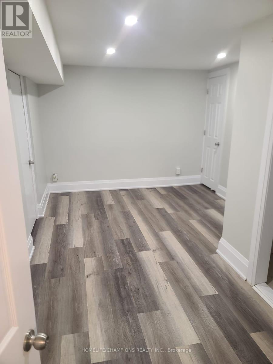 462 Loring Street, Oshawa, Ontario  L1H 6K8 - Photo 6 - E13025074