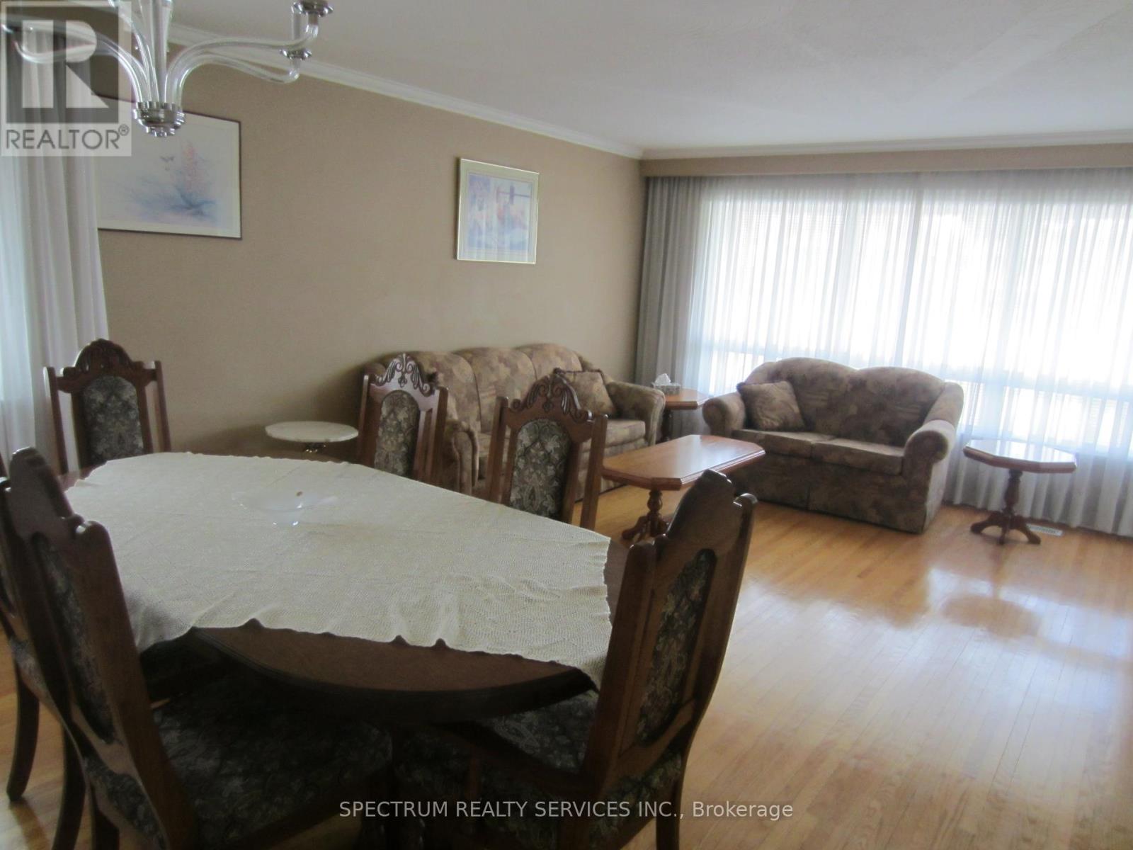 409 Patricia Avenue, Toronto, Ontario  M2R 2N1 - Photo 13 - C13029474