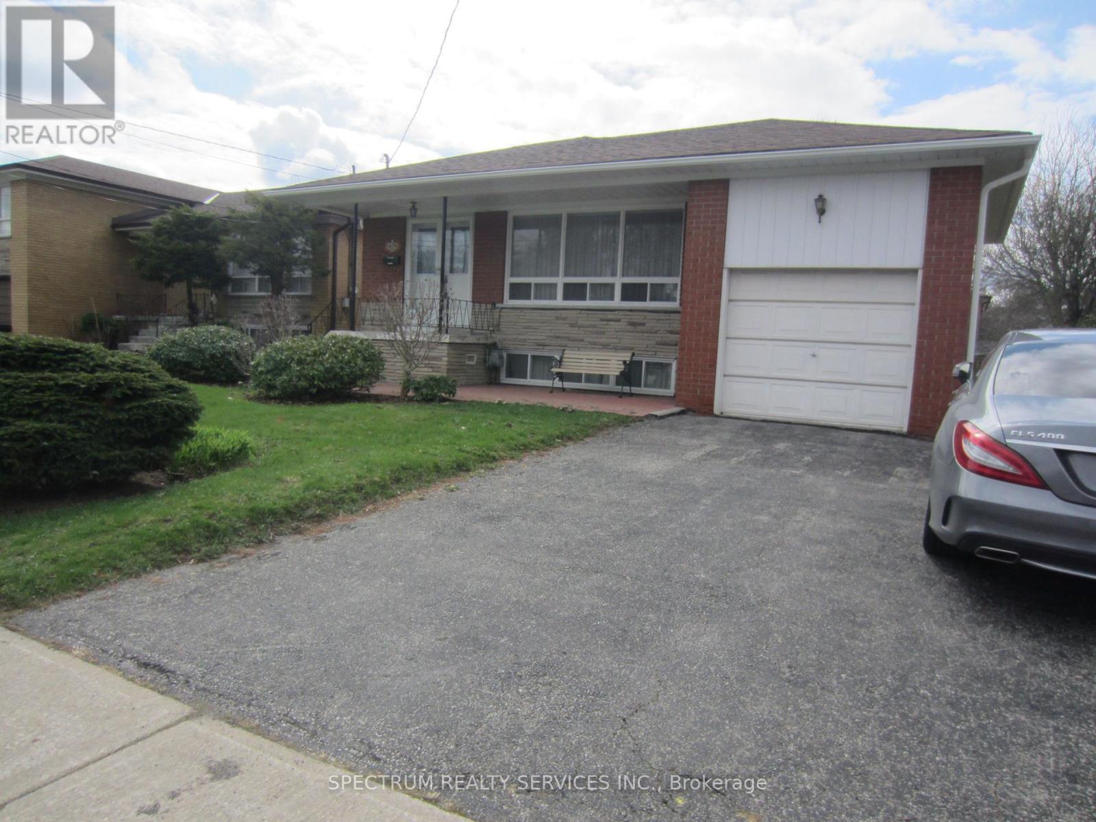 409 Patricia Avenue, Toronto, Ontario  M2R 2N1 - Photo 2 - C13029474