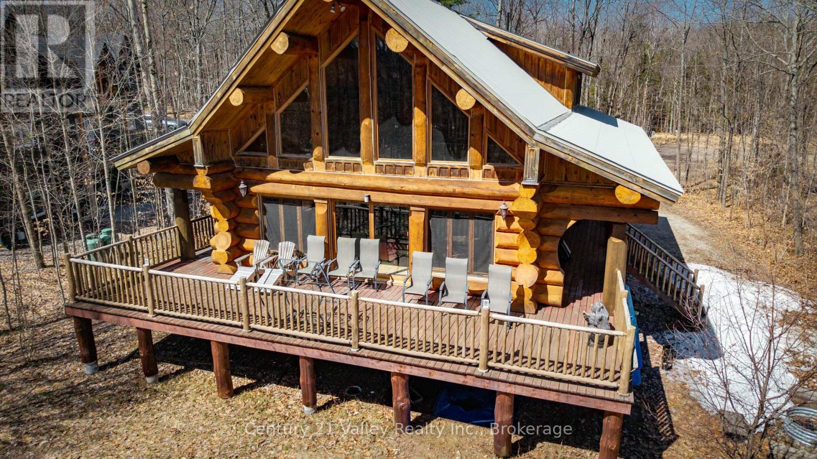 42 Crestview Drive, Greater Madawaska, Ontario  K0J 1H0 - Photo 1 - X12755464